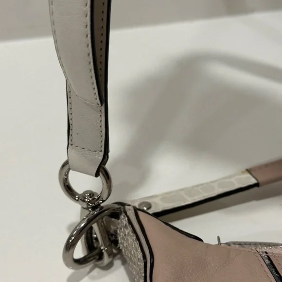 *NWOT* Coach Pink and White Shoulder Bag - Picture 9 of 11